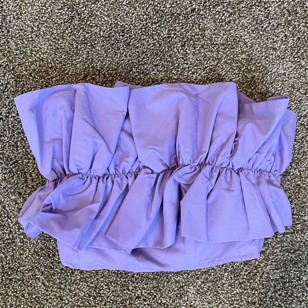 DO+BE Purple Ruffle Top. Size Small.